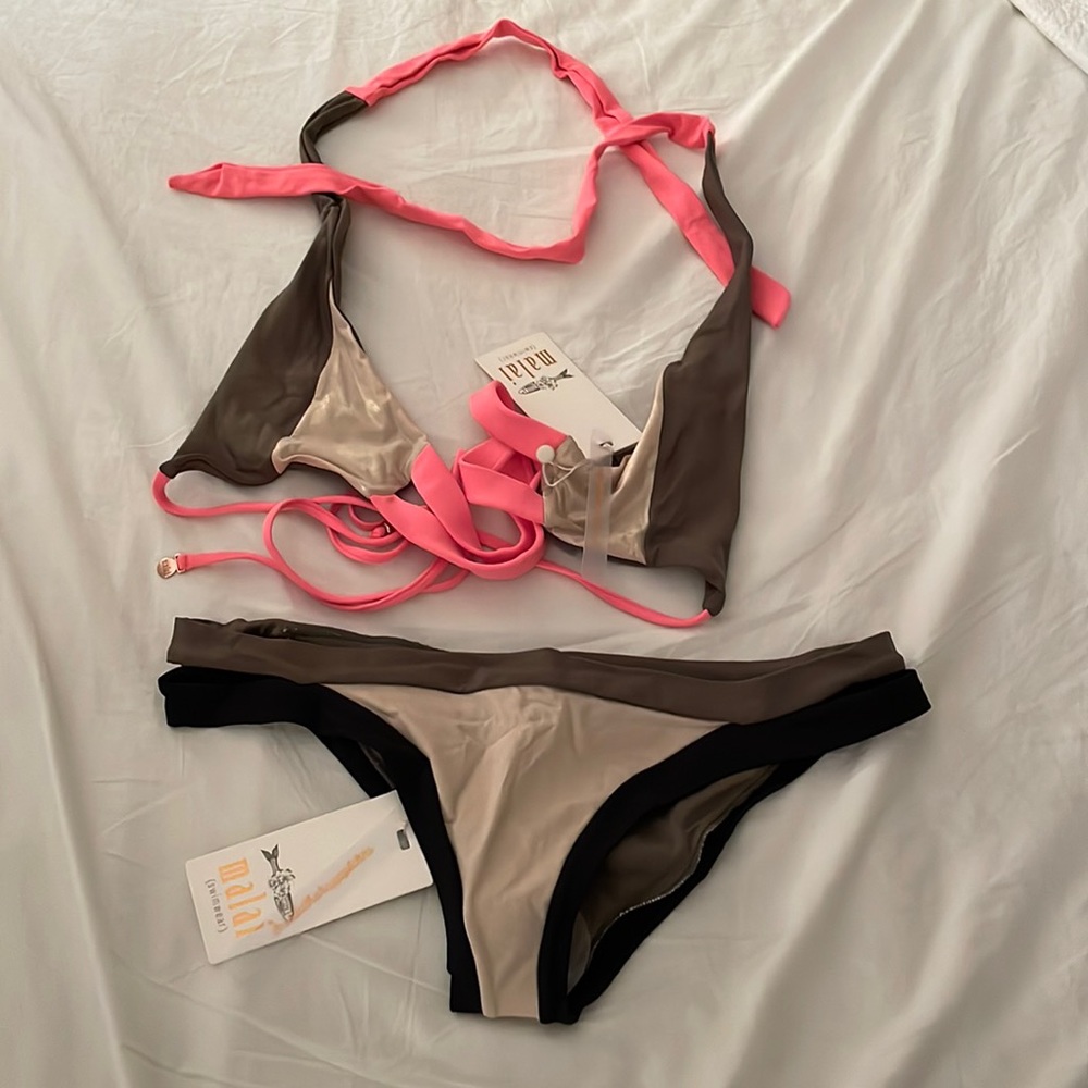 Malai bikini.